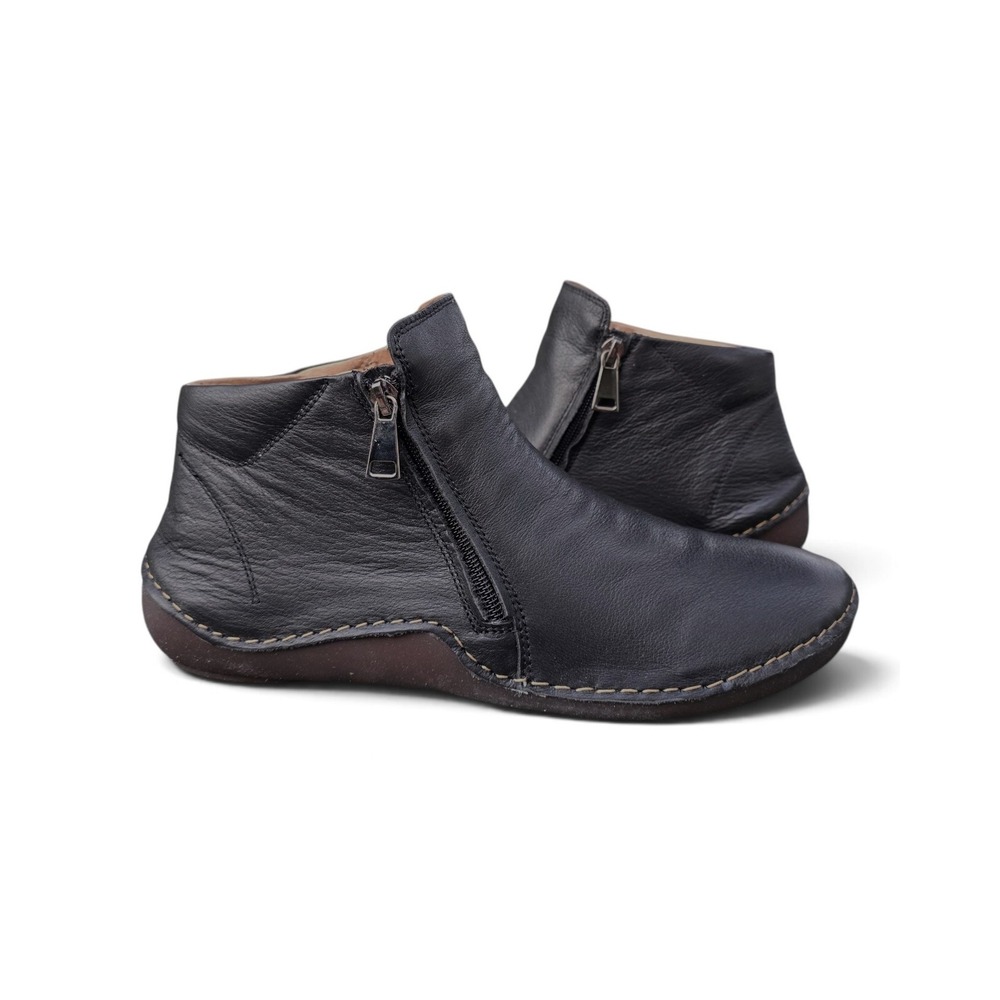 Bernie Mev Salina Black Leather Side Zip Ankle Boots Booties Size 41 (Fits 10)